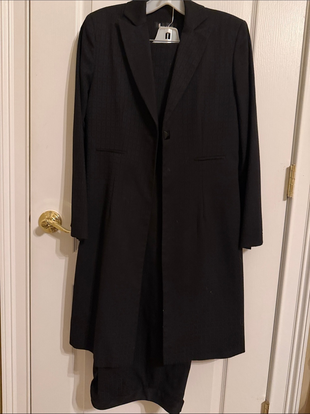 Larry Levine Women's Black Longline Suit-3 pieces, includes pants and skirt